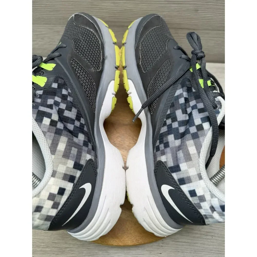 Nike Dual Fusion TR IV men's cross trainers in a grey and lime. Men 10.5